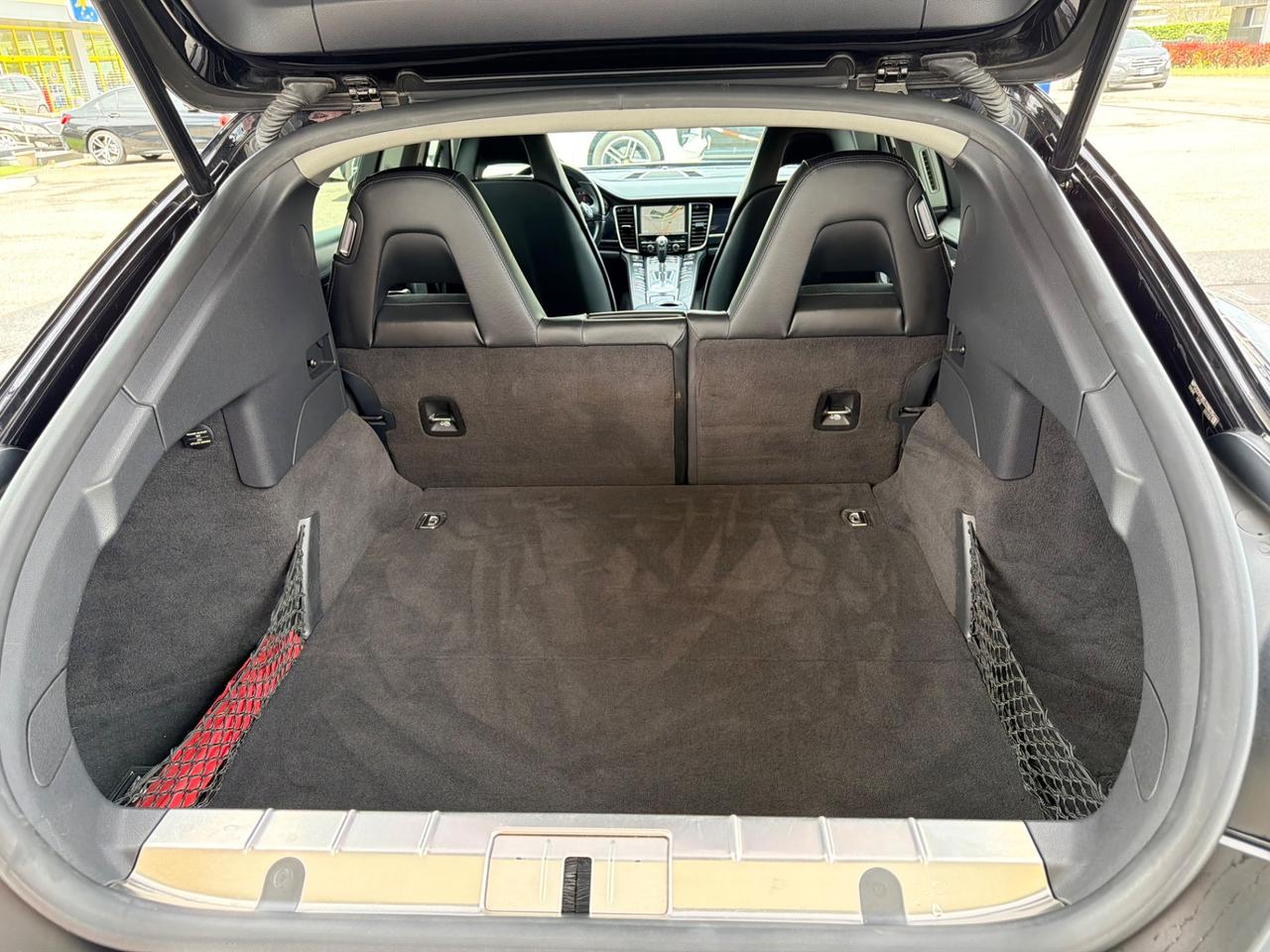 Porsche Panamera 3.0 Diesel 300cv da vetrina