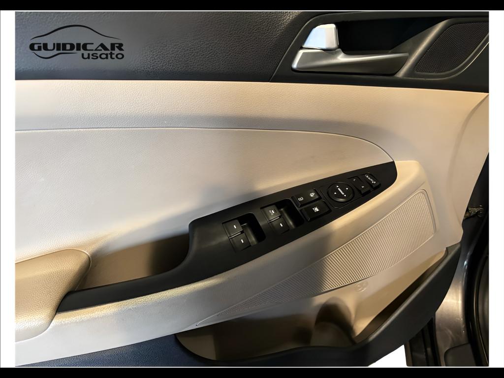 HYUNDAI Tucson II 2015 - Tucson 1.7 crdi Xpossible 2wd 141cv dct