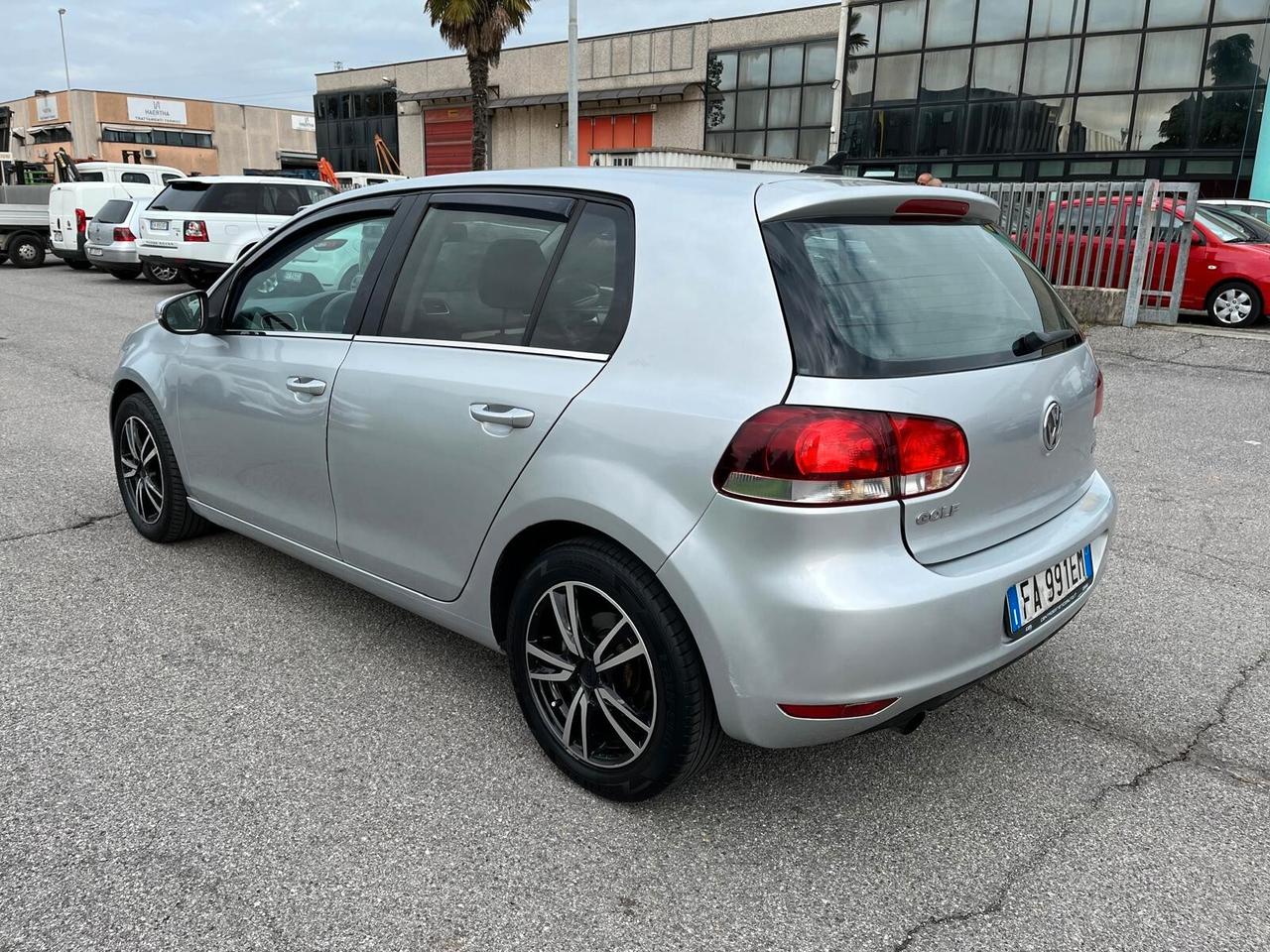 Volkswagen Golf 1.6 TDI DPF 5p. Highline