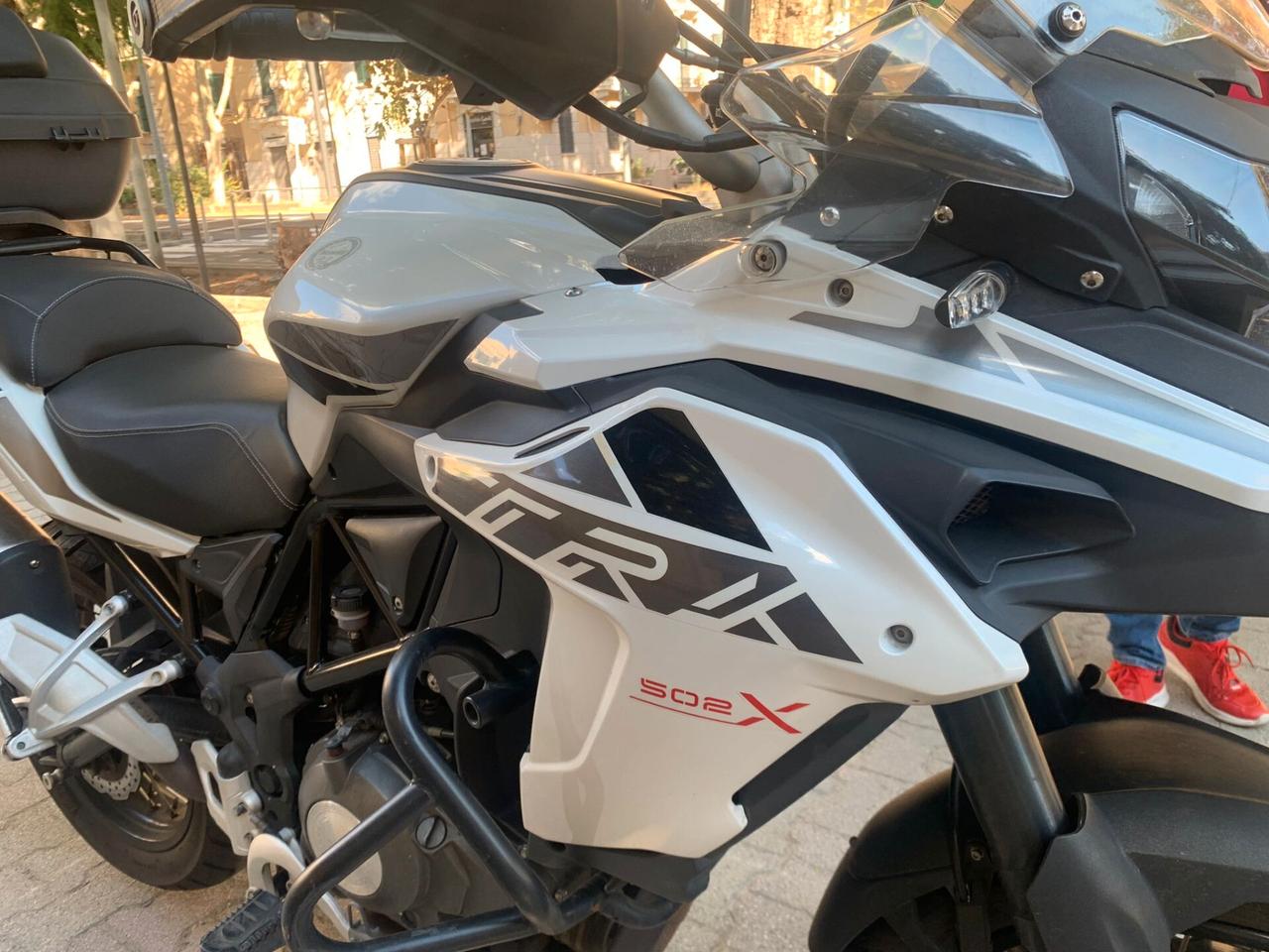 Benelli 502 C x