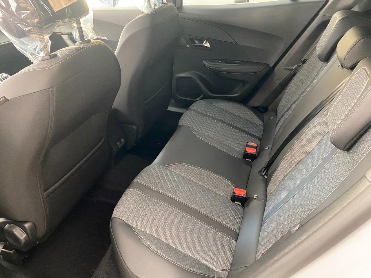 Peugeot 2008 PureTech 100 S&S Allure