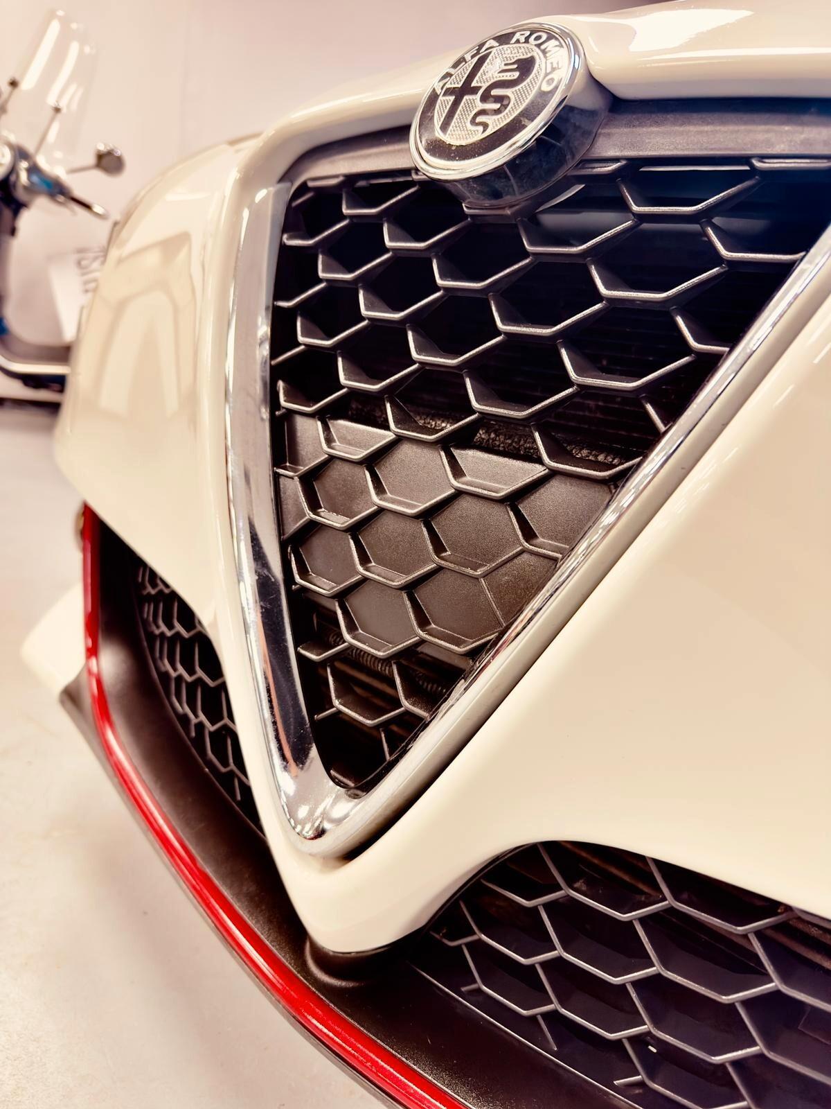 Alfa Romeo Giulietta 1.6 JTDm-2 105CV Distinctive