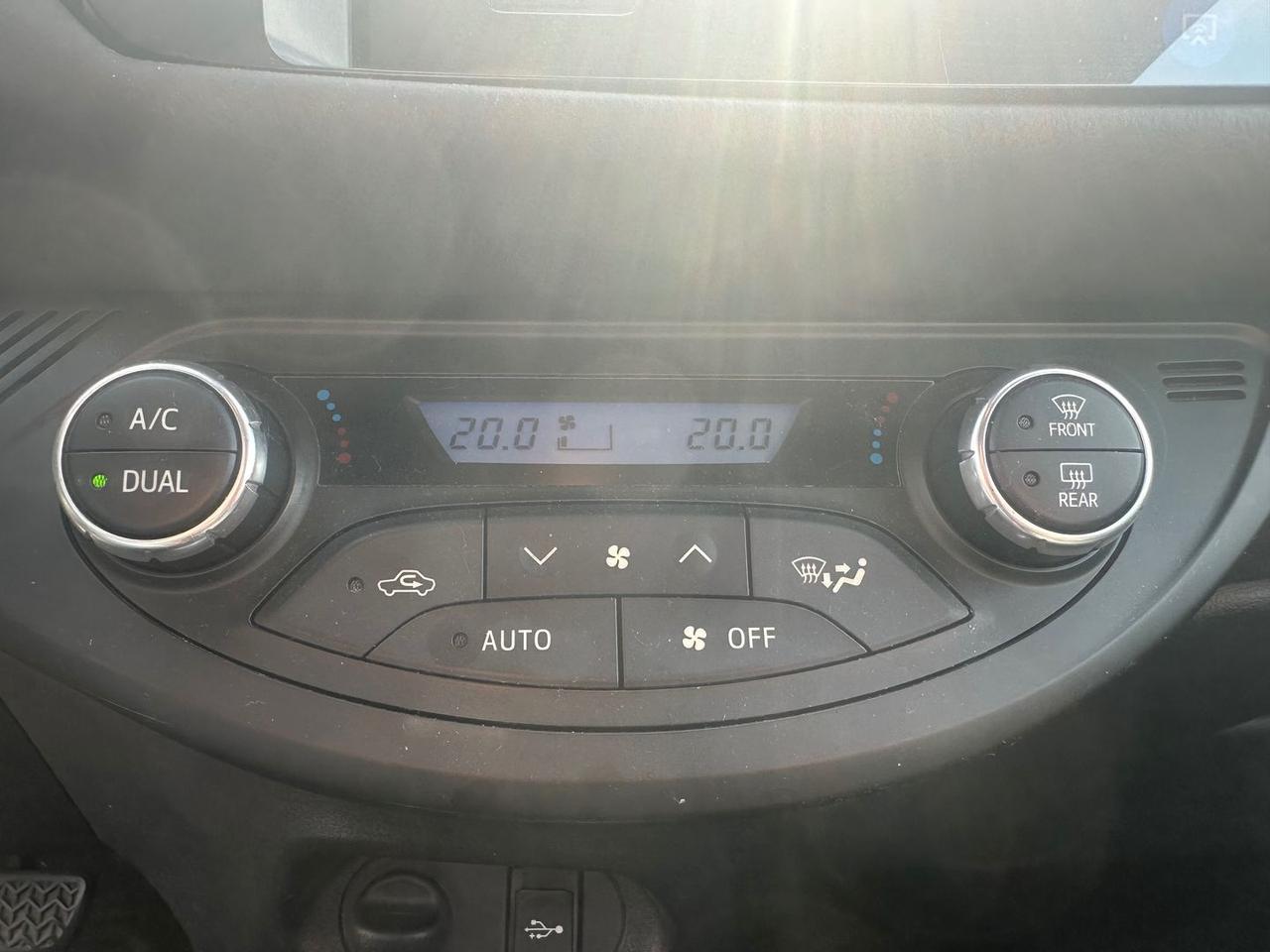 Toyota Yaris Style 1.5 VVT-i HEV