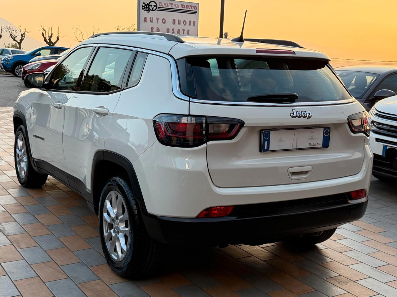 Jeep Compass 2WD 1.6 M.JET 130 cv. BUSINESS (UNav)