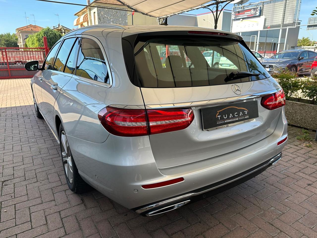 Mercedes-Benz E 220 Business Sport E 220 D #6728