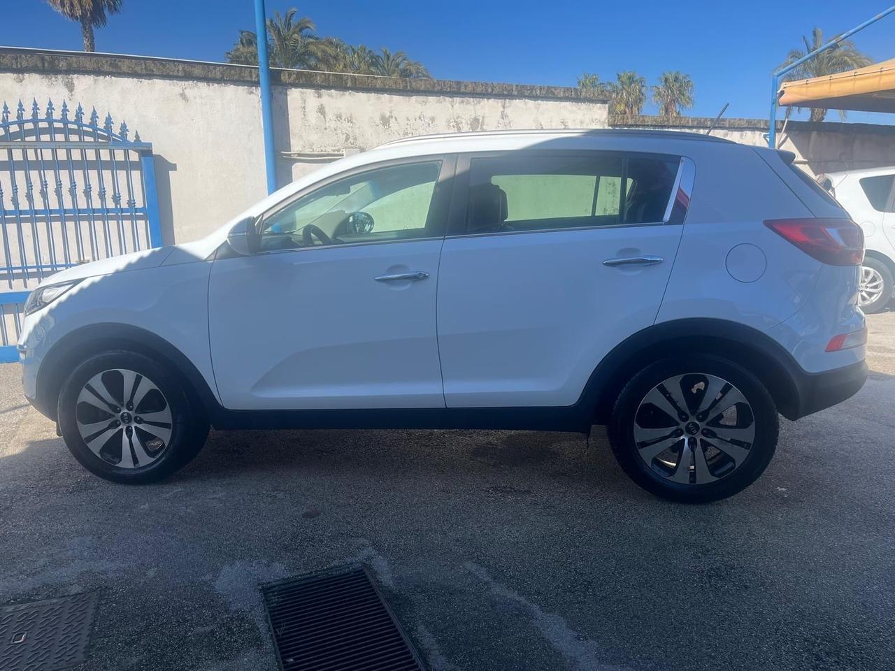 Kia Sportage 1.7 crdi-full-km 100000-2013