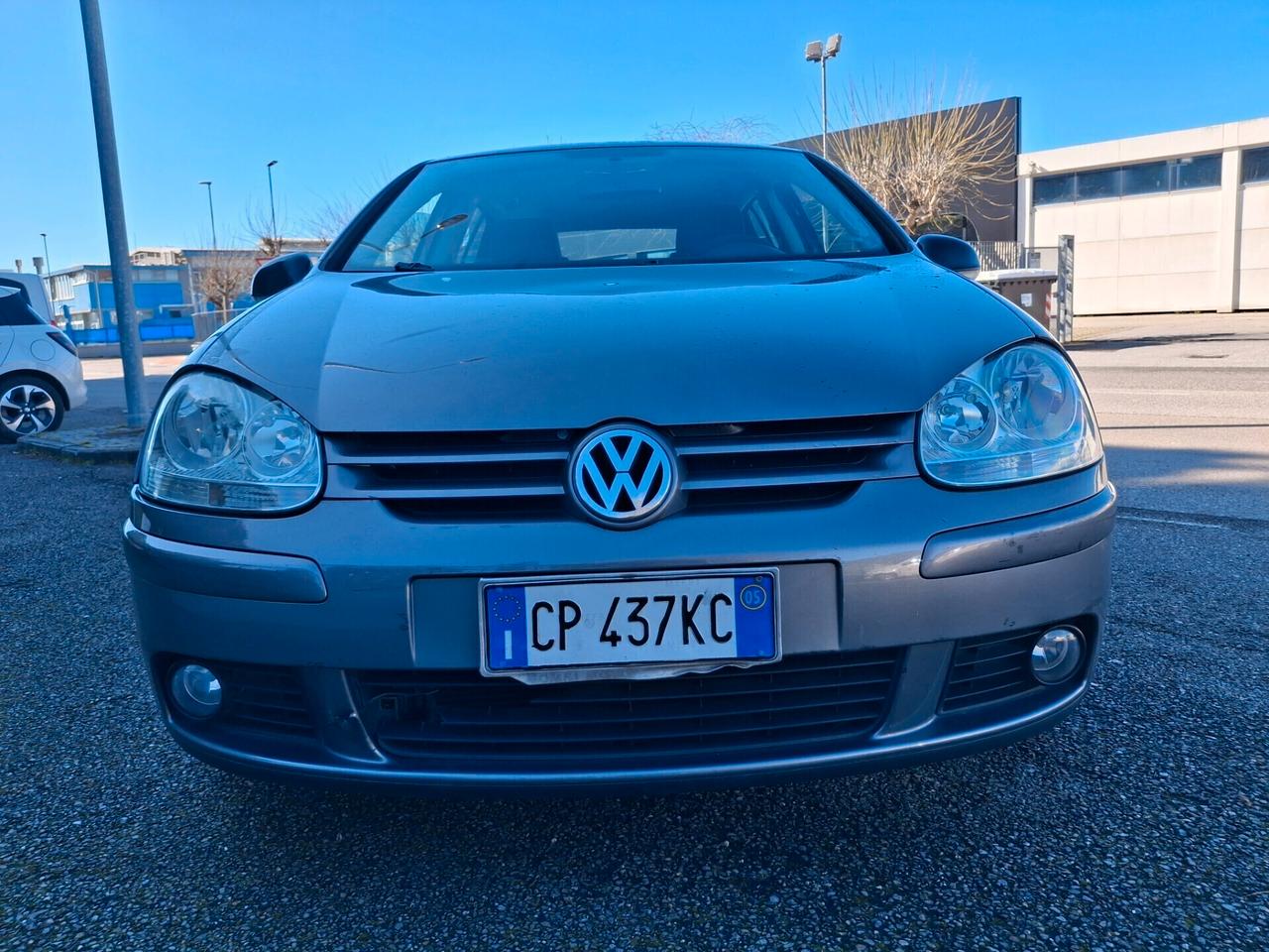 Volkswagen Golf 1.6 16V FSI 5p. Sportline
