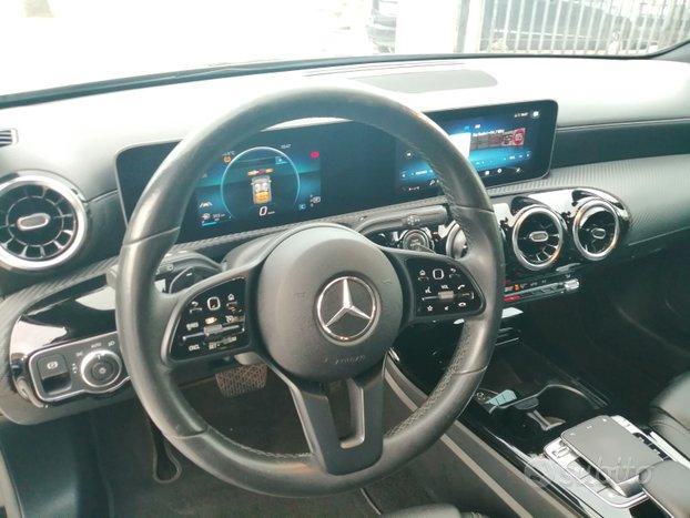 Mercedes-benz A 180 A 180 d Automatic Business Extra