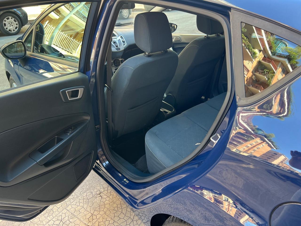 Ford Fiesta Ikon 1.4 TDCi 70CV 5 porte