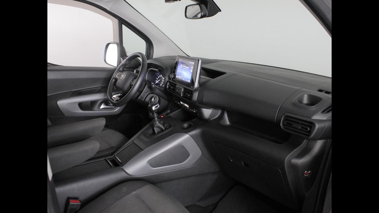TOYOTA Proace City Verso - Proace City Verso 1.2P 110cv S&S L1 D Executive