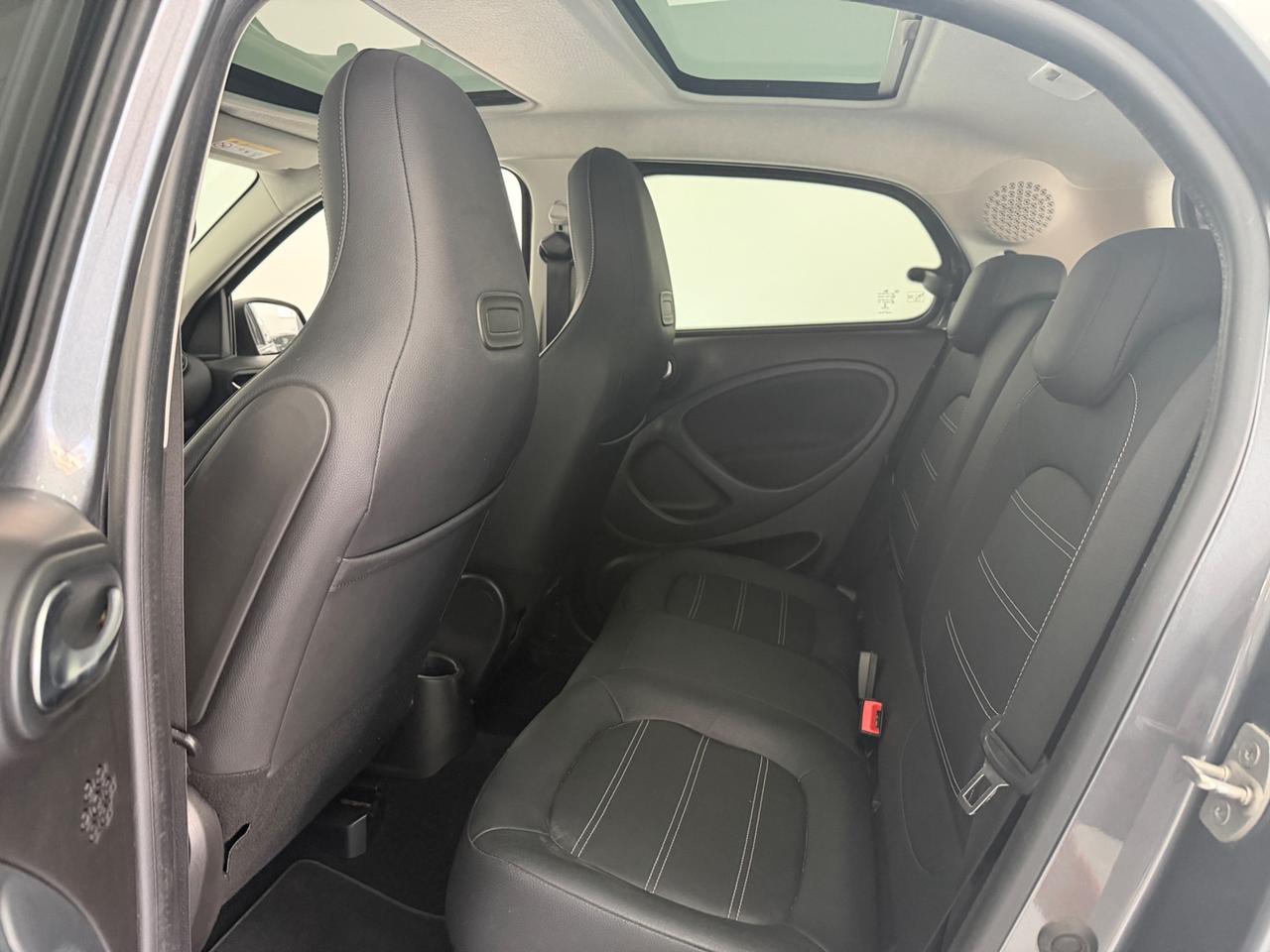 SMART FORFOUR AUTOMATICA PRIME/TETTO/PELLE 39.000 KM