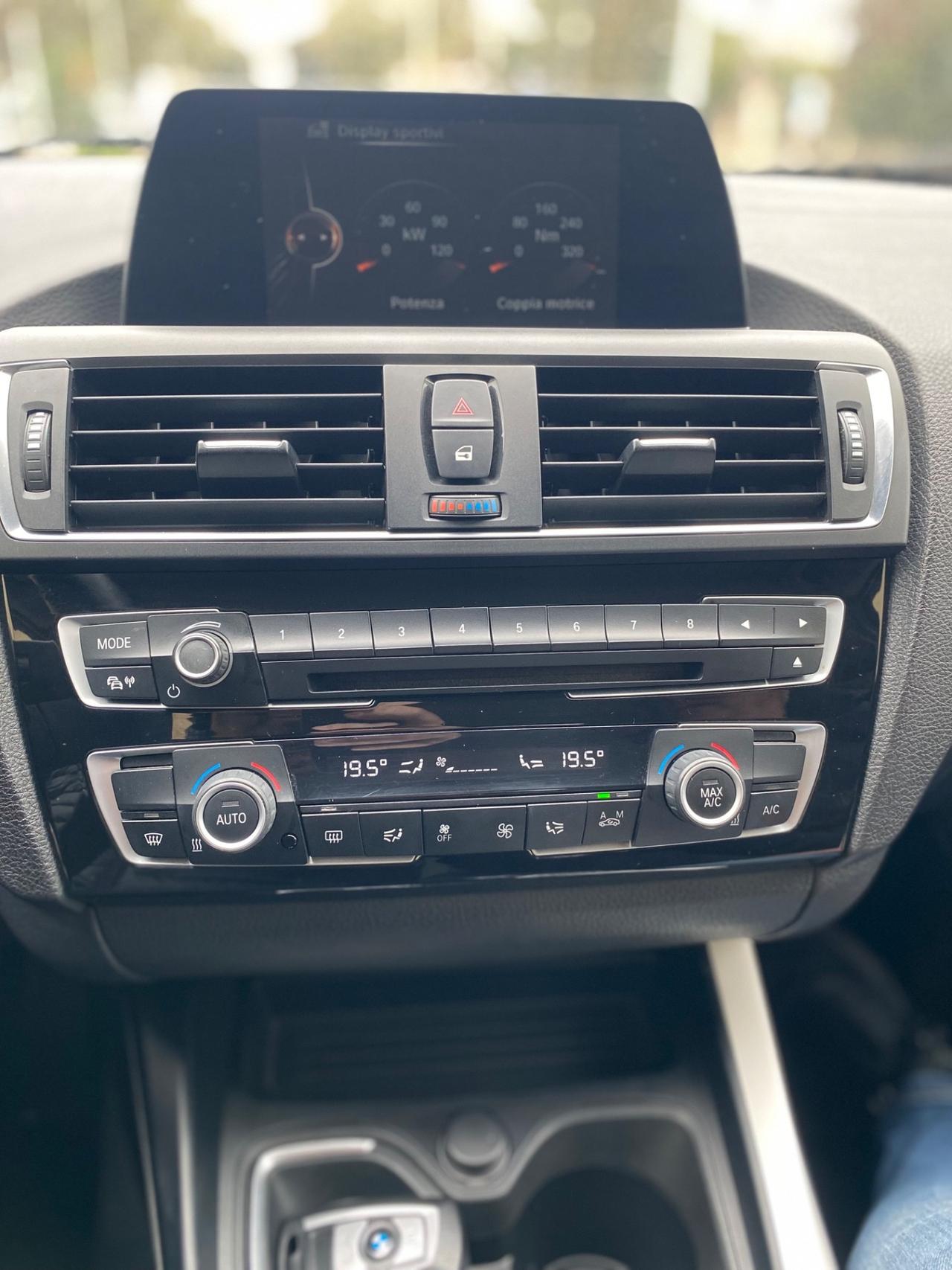 Bmw 116 116d 5p. Urban