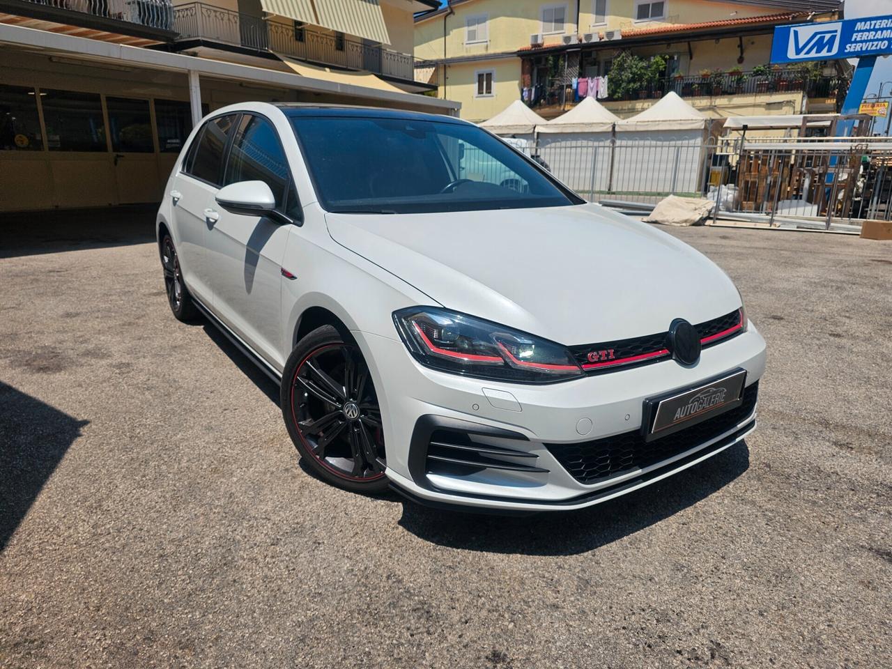 Volkswagen Golf GTI PERFORMANCE 2.0 245cv/IPERSTRAFULL