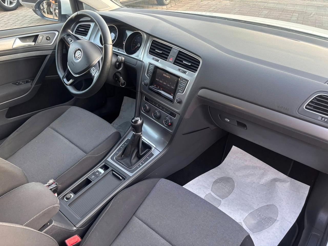 VOLKSWAGEN GOLF 7