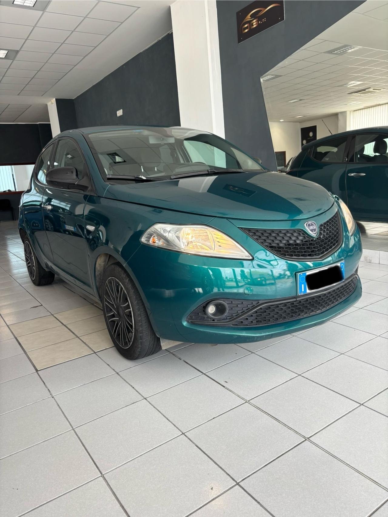 Lancia Ypsilon 1.2 69 CV 5 porte GPL Ecochic Gold