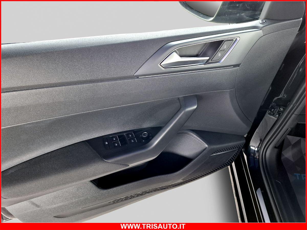 VOLKSWAGEN Taigo 1.0 TSI R-line NEOPATENTATI (TETTO APRIBILE)