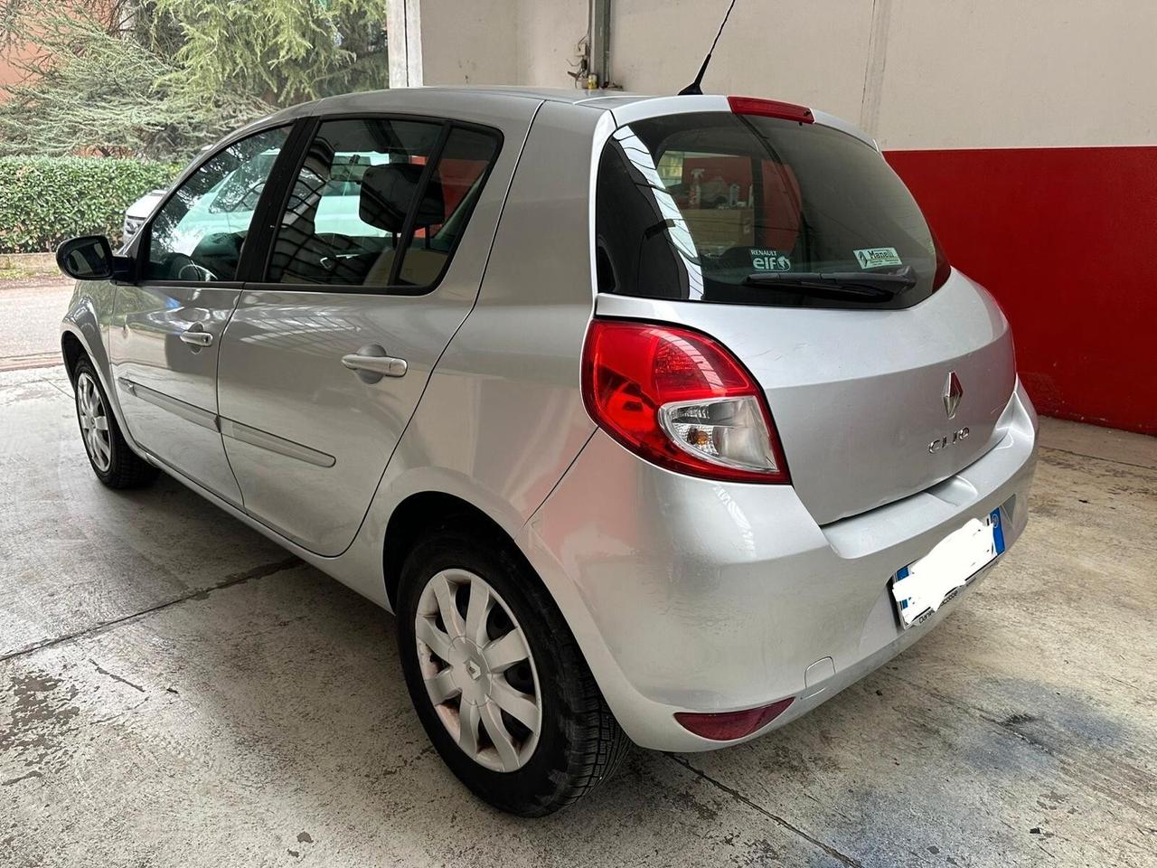 Renault Clio 1.2 16V 5 porte Dynamique