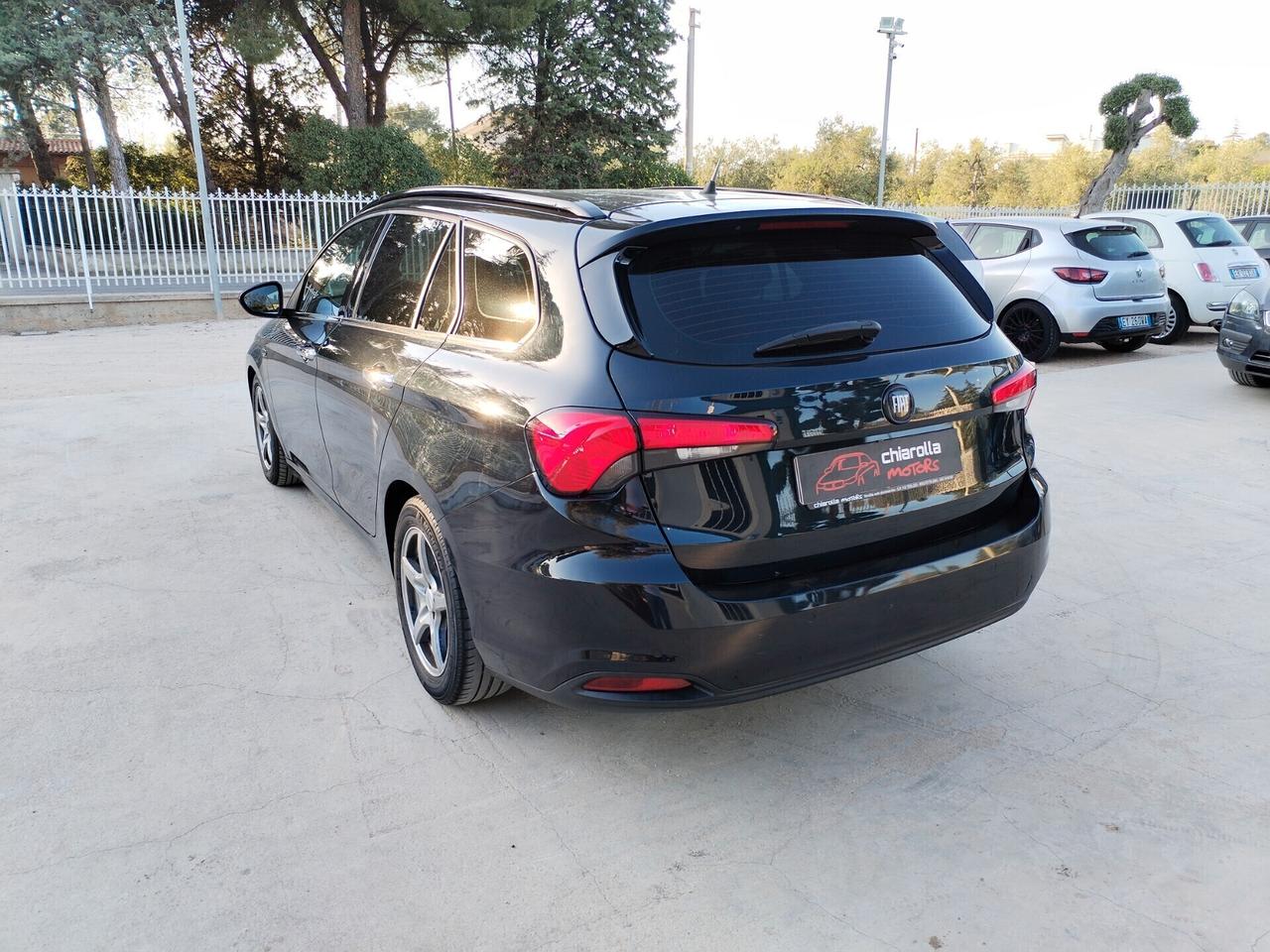 Fiat Tipo 1.6 Mjt LOUNGE GANCIO TRAINO