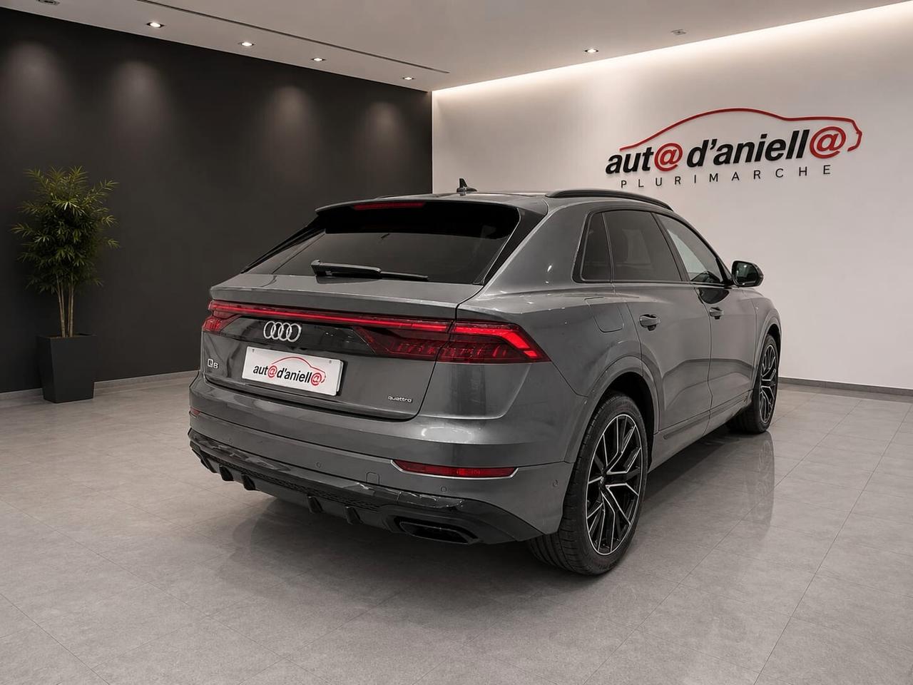 Audi Q8 SUV TDI quattro 286 cv Tiptronic S line edition