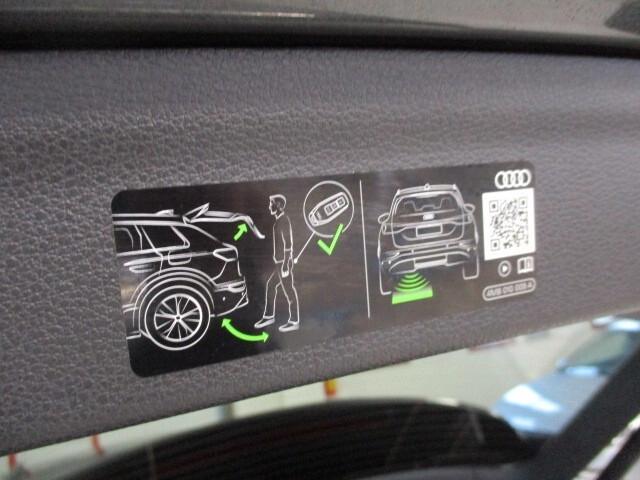 Audi Q3 SUV (35) Blackline 2.0 TDI 150CV S-Tronic