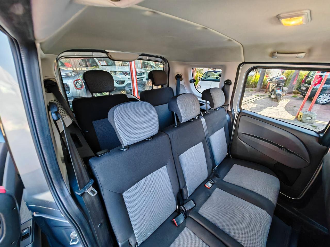 Fiat Doblo 1,6 diesel 03/2011 Cv90 SETTE POSTI