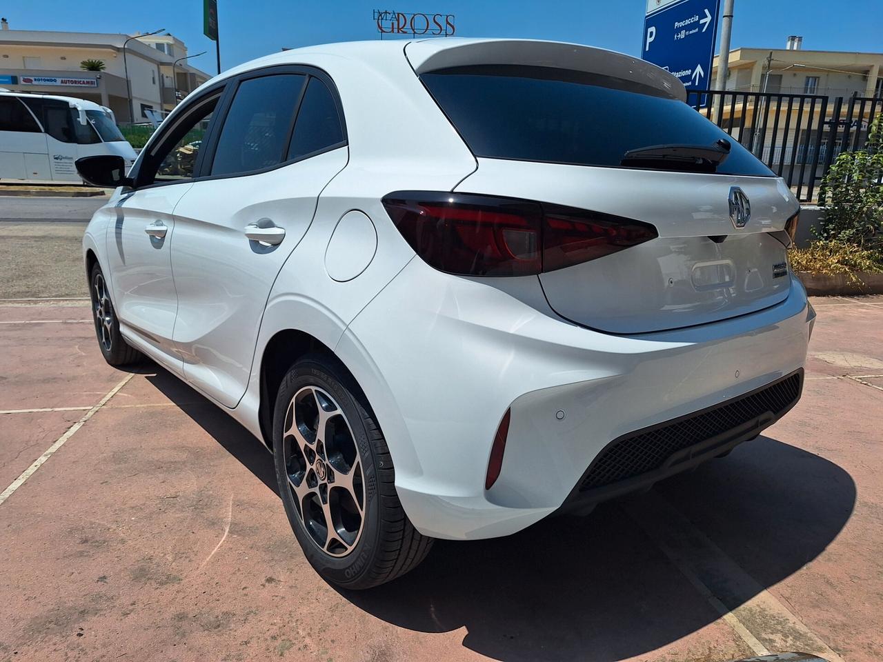 Mg MG3 Luxury FULL HYBRID