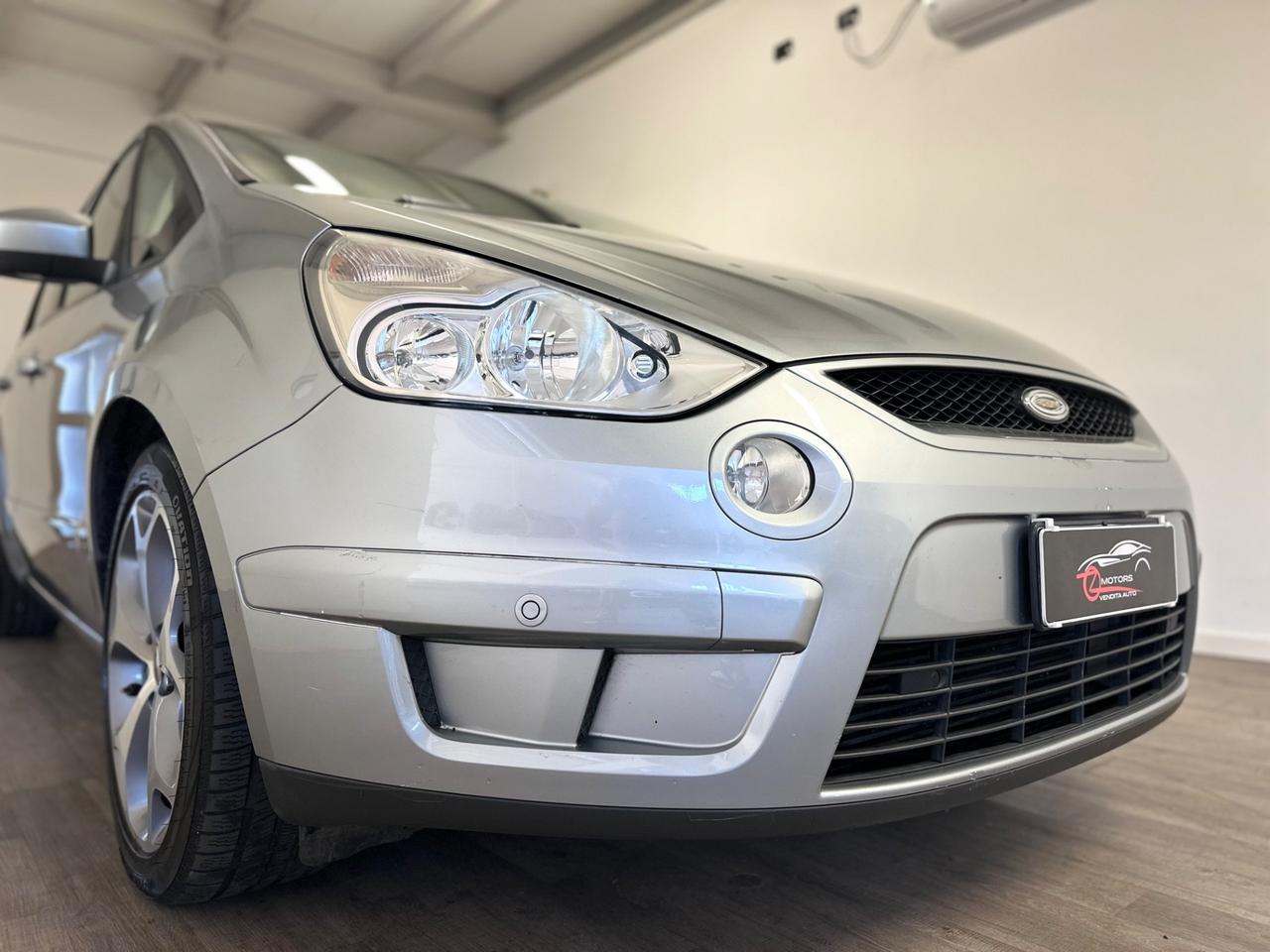 Ford S-Max 1.8 TDCi 125CV TITANIUM NEOPATENTATI