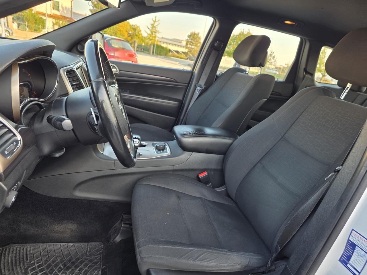 Jeep Grand Cherokee 3.0 V6