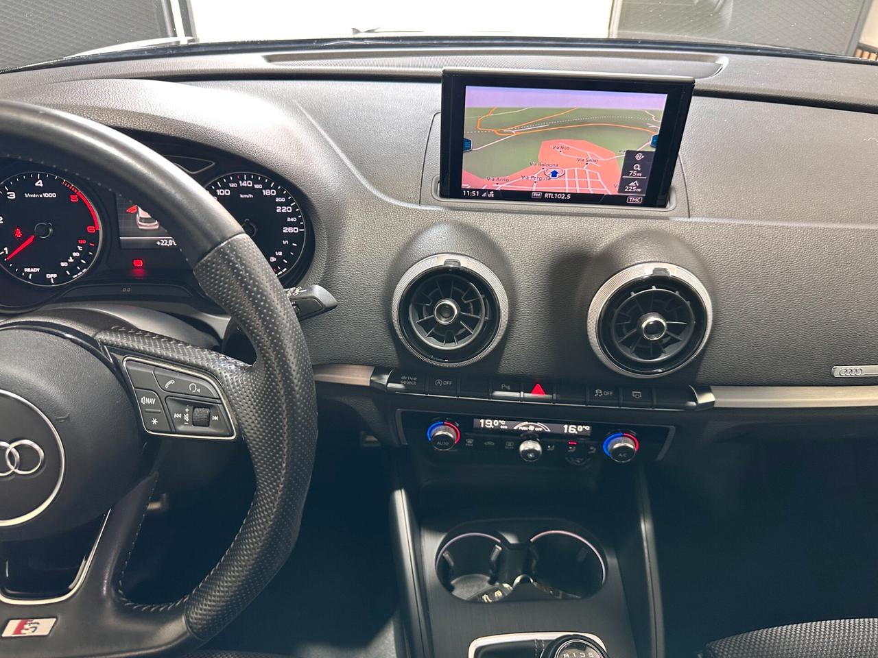 Audi A3 2.0 TDI S LINE - MANUALE - DA VETRINA - FULL