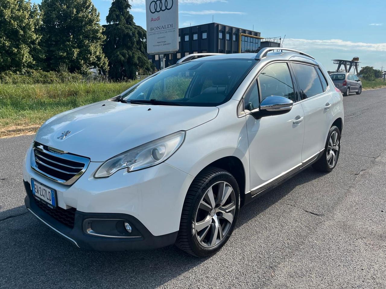 Peugeot 2008 1.6 e-HDi 92 CV **GANCIO TRAINO**
