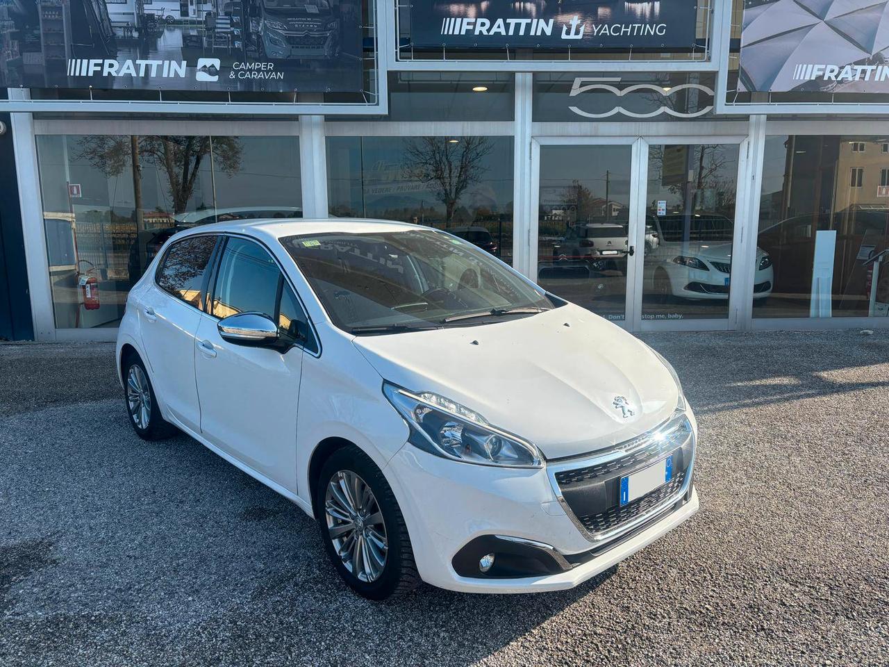 PEUGEOT 208 PURETECH 82 STOP&START 5 P