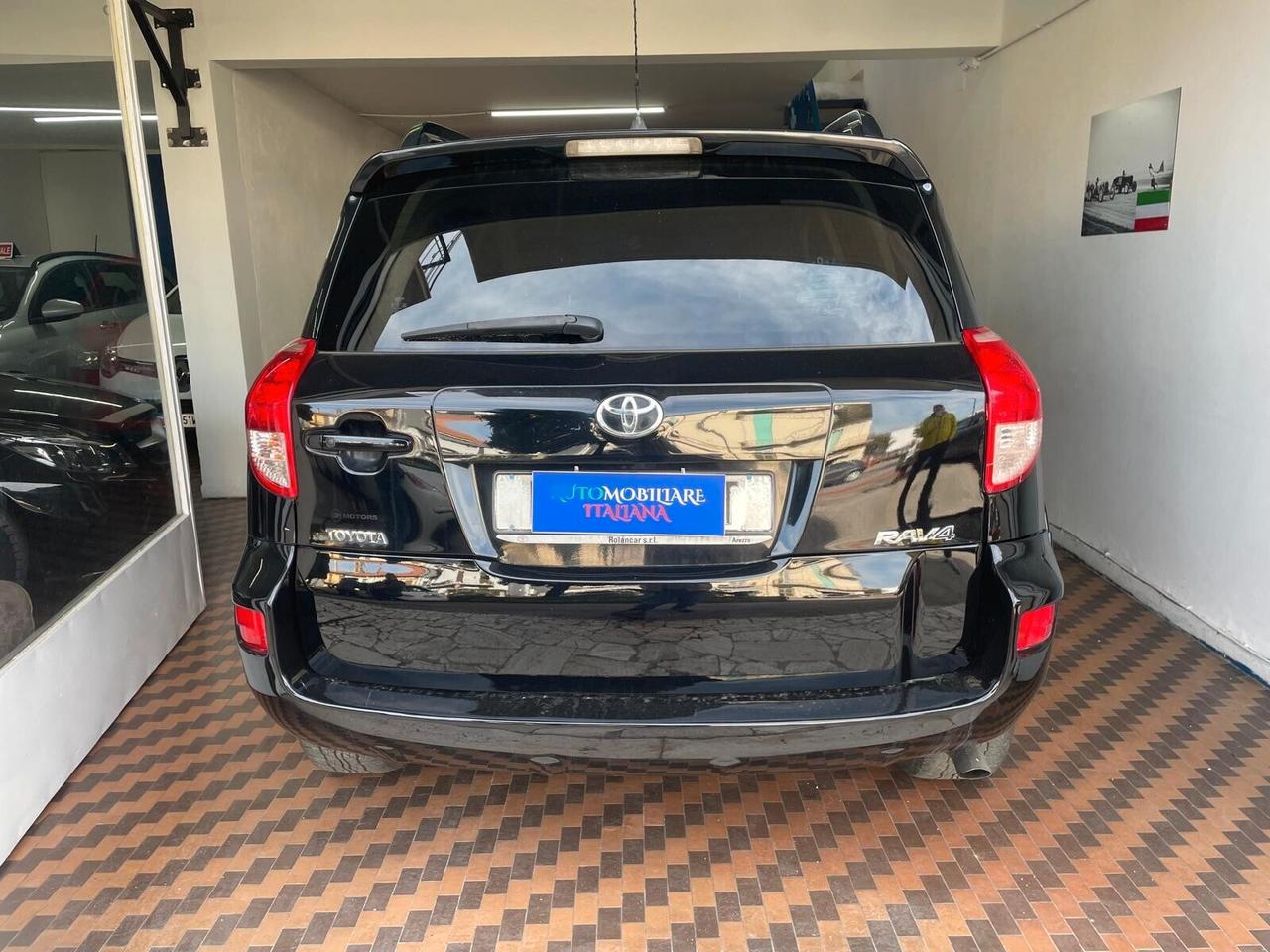 Toyota RAV 4 RAV4 2.2 D-4D 177 CV Luxury
