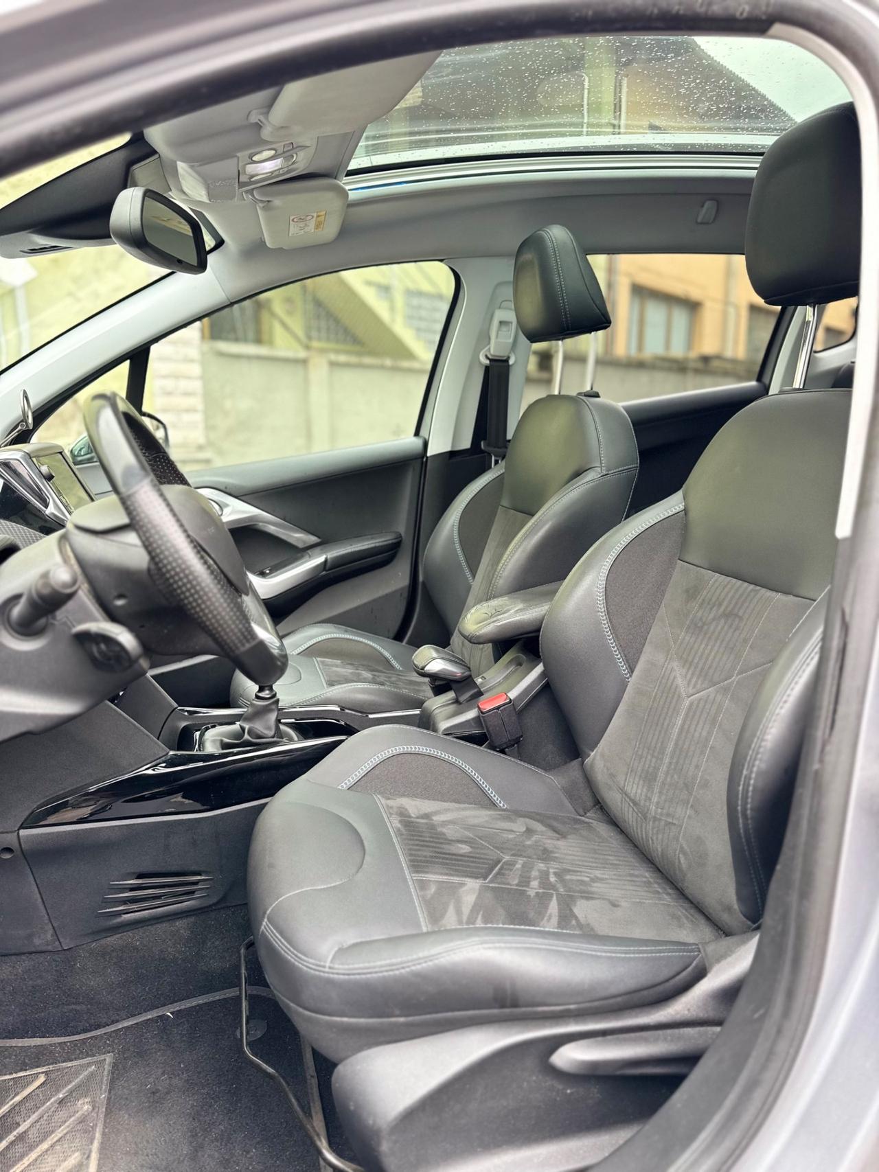 Peugeot 2008 BlueHDi 120 S&S Crossway