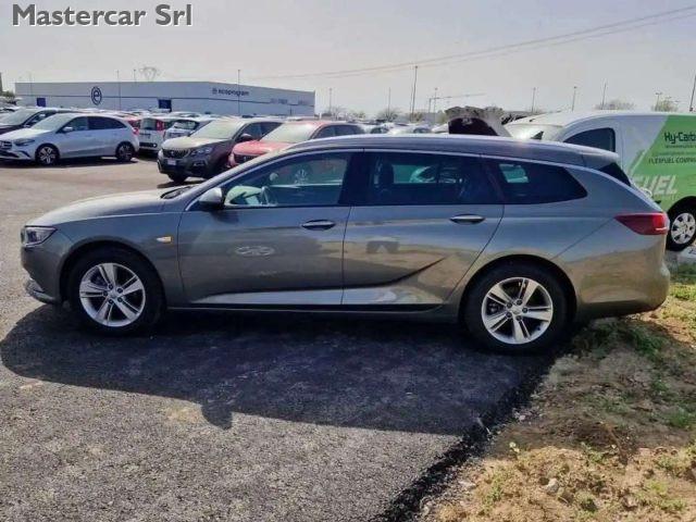 OPEL Insignia Sports Tourer 1.6 cdti Innovation AT6 - FX921EA