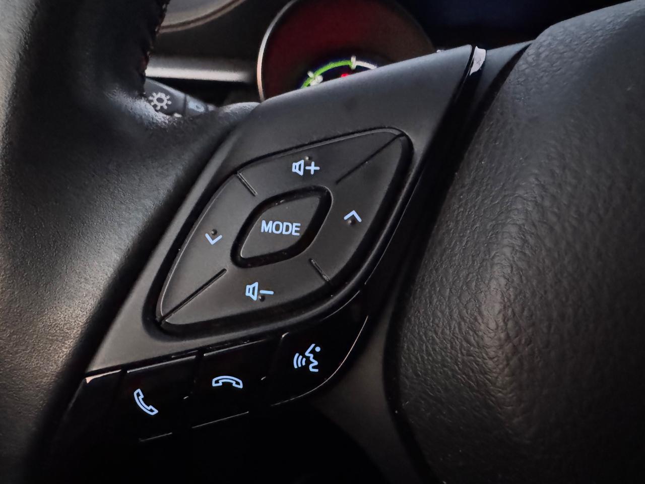 Toyota C-HR 1.8 Hybrid 122Cv E-CVT Business