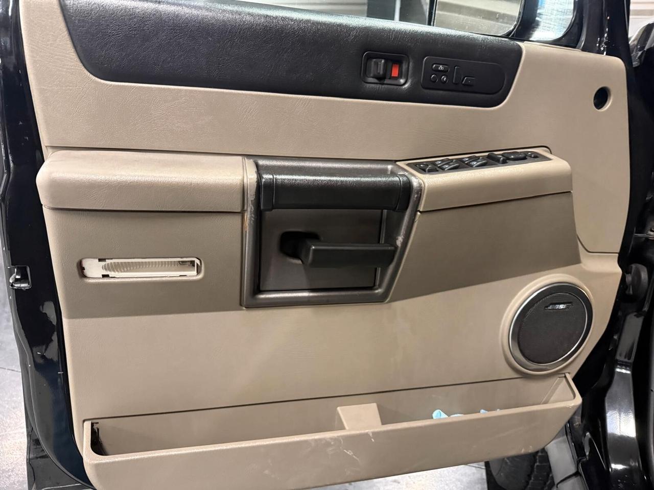 Hummer H2 6.0 V8 Luxury