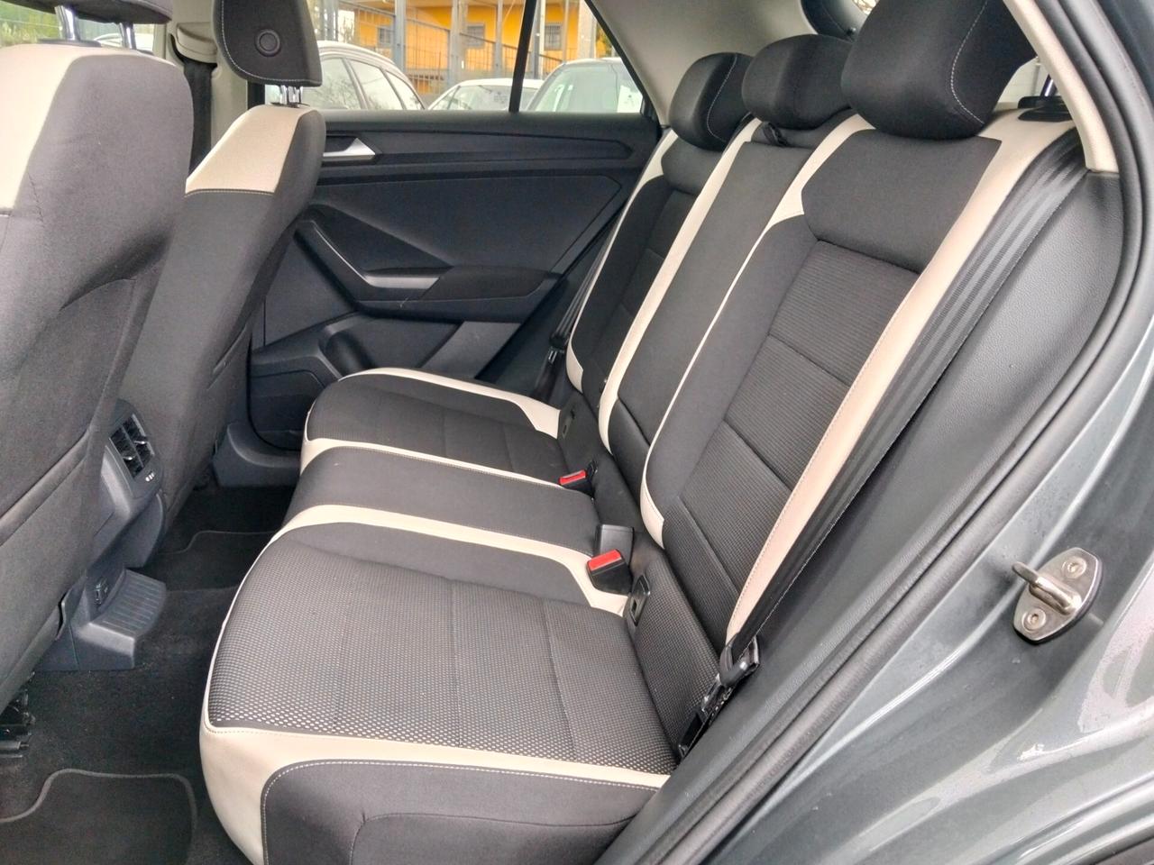 Volkswagen T-Roc 1.6 TDI Advanced