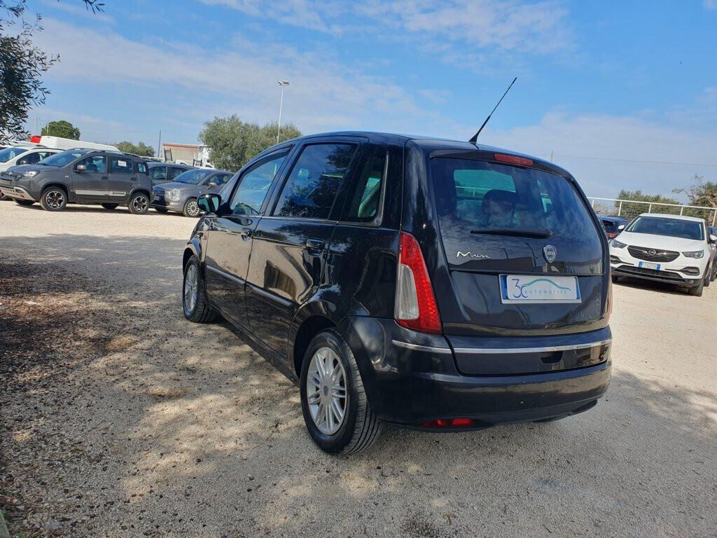 Lancia MUSA 1.3 MJ 95cv D.Fn. Oro