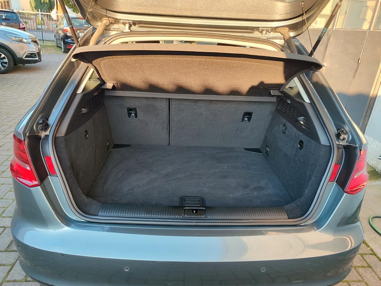 Audi A3 1.6 TDI S tronic Business