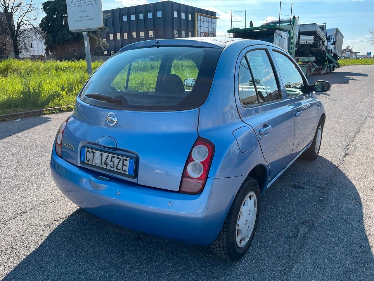 Nissan Micra 1.0 16V 5 porte Visia