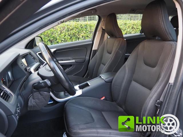 VOLVO V60 D2 Geartronic Kinetic