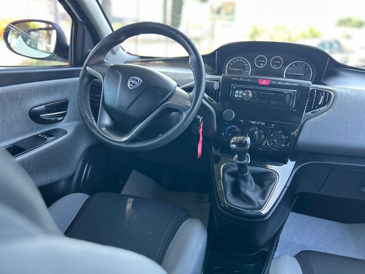 Lancia Ypsilon 1.2 69CV *GPL VALIDO 2027*NEOPATENTATI*