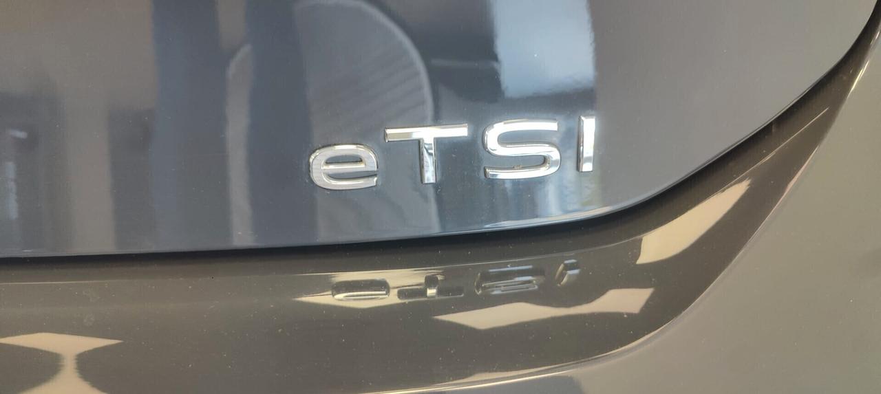 Volkswagen Golf 1.0 eTSI EVO DSG Life