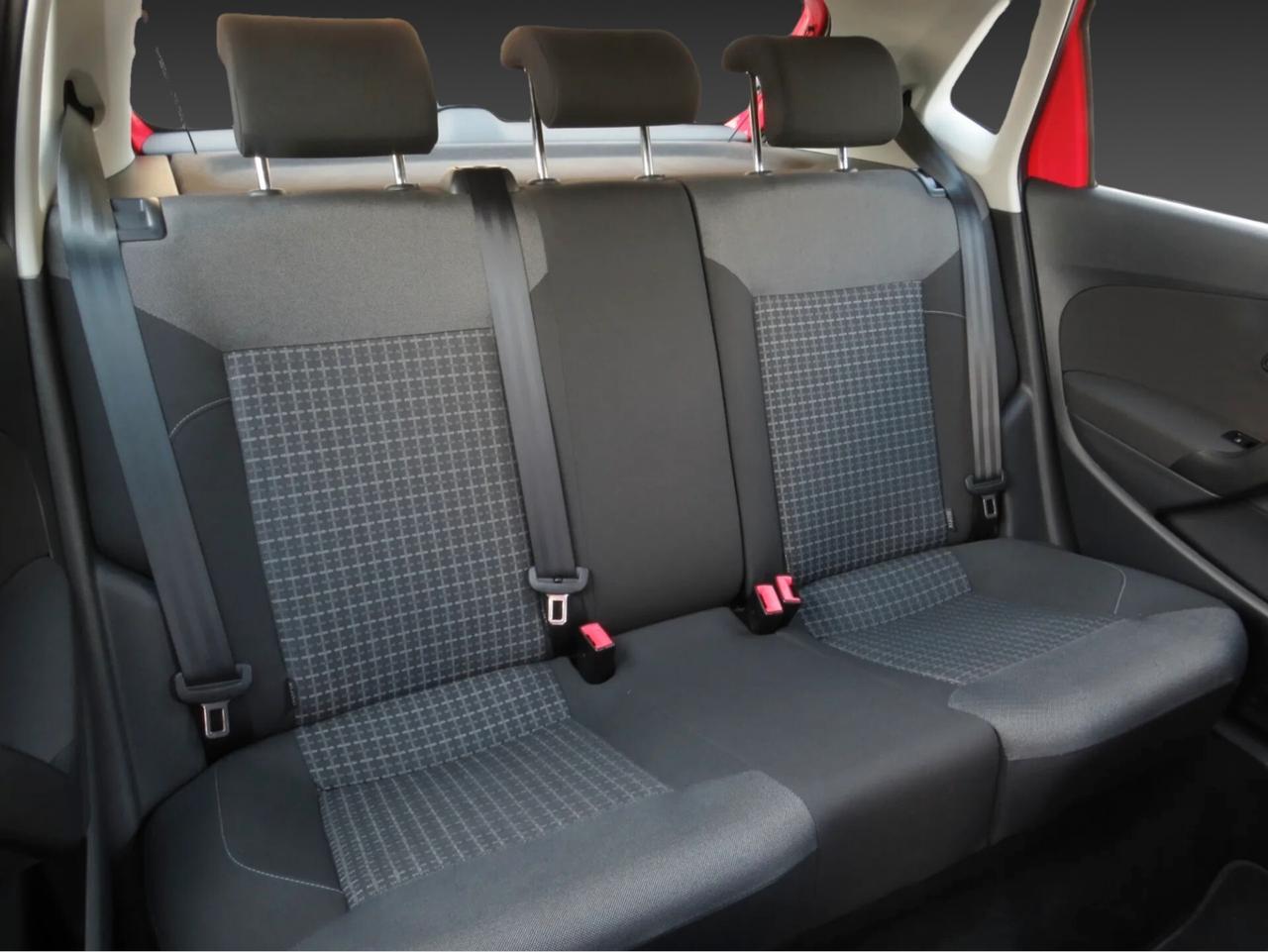 Volkswagen Polo 5p 1.0 Comfortline 75cv. sensori ant/post-bluetooth