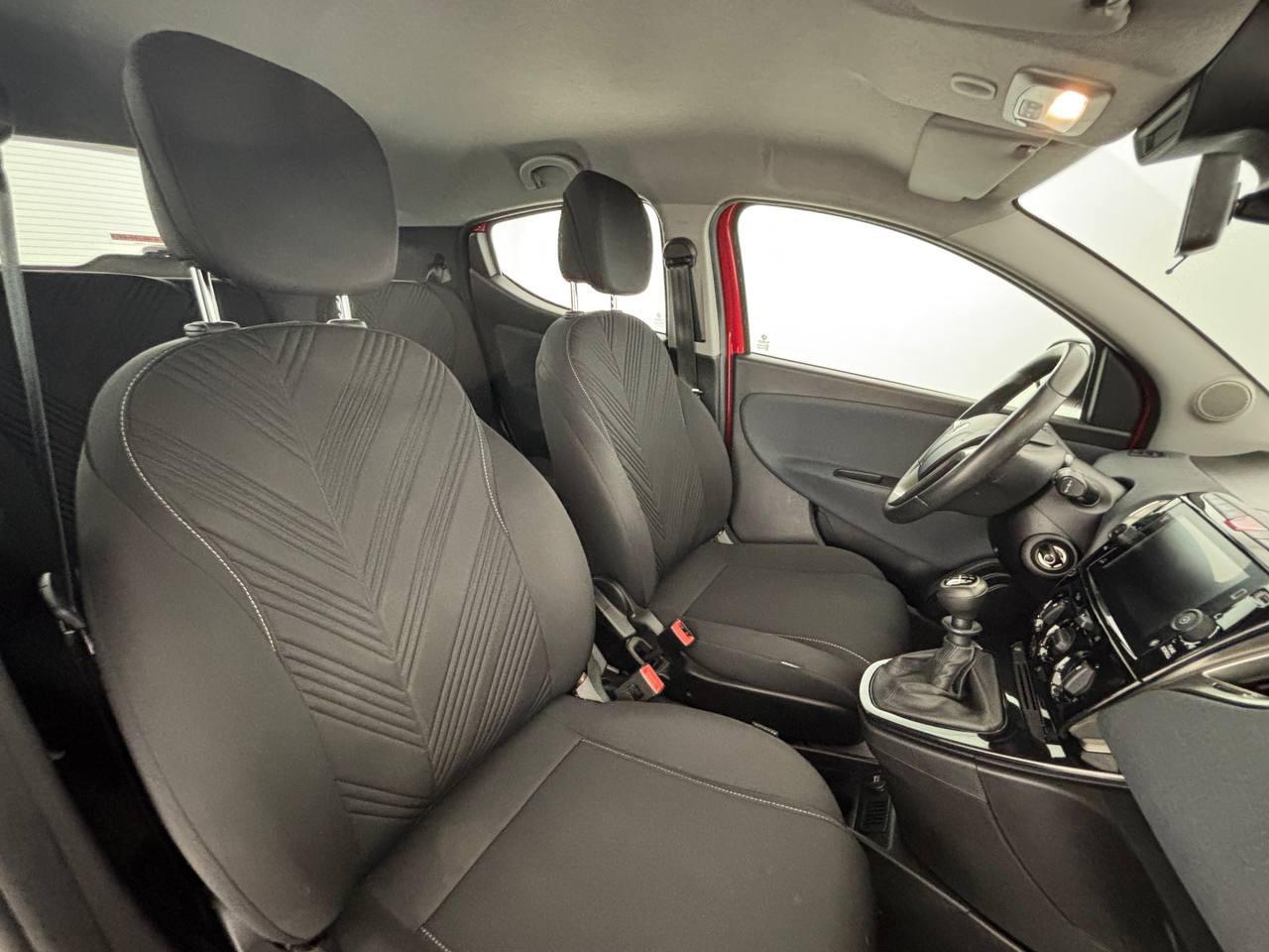 LANCIA Ypsilon 1.0 firefly hybrid Gold s&s 70cv