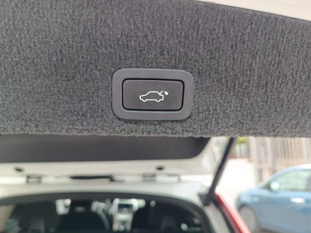 VOLVO XC60 DRIVe kINETIC 163 cv
