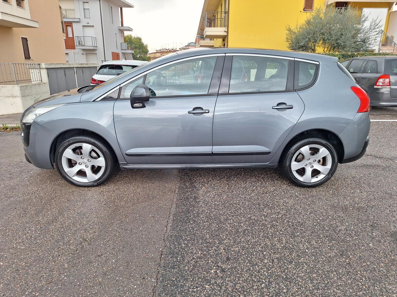 Peugeot 3008 1.6 HDi 112CV Business EURO5 UNICOPROPIETARIO FAMIGLIARE