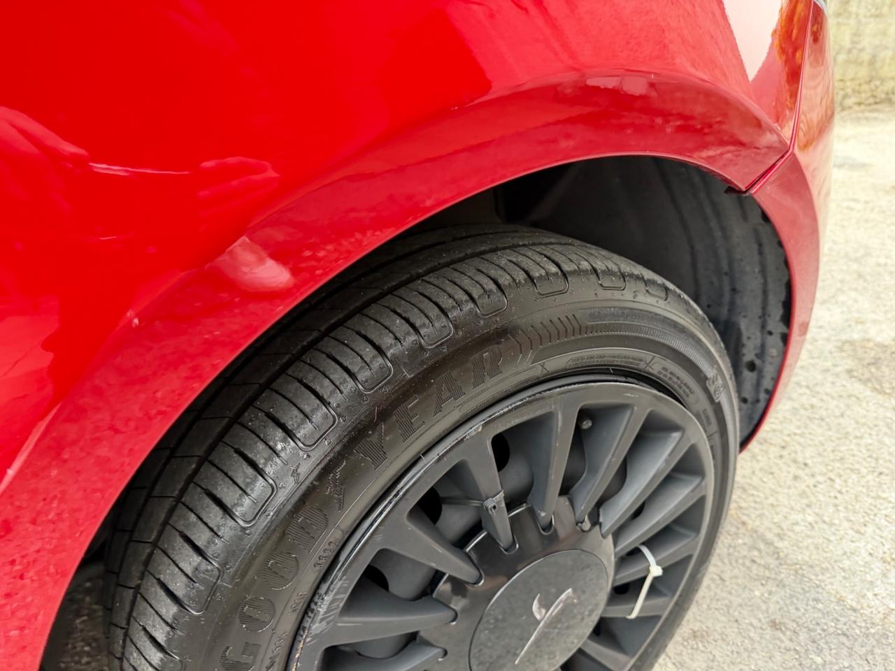 Lancia Ypsilon 1.0 FireFly 5 porte S&S Hybrid Gold