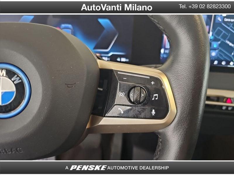 BMW iX xDrive50 Pacchetto Sportivo
