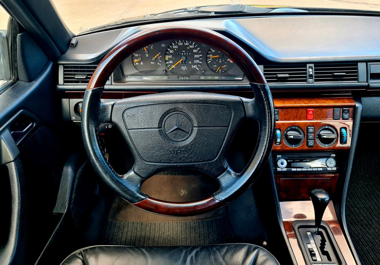 Mercedes-benz E 200 Cabrio Sportline Automatica